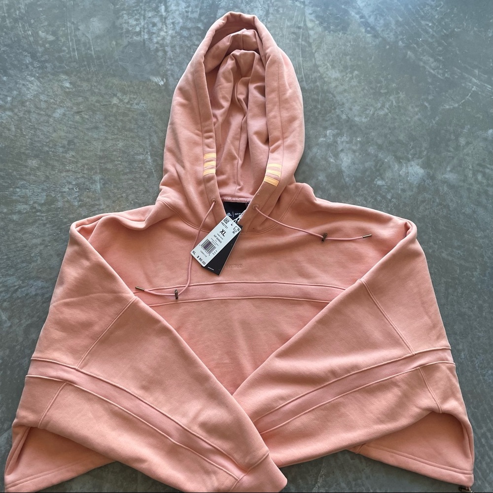 ADIDAS x IVY PARK RODEO NWT Cropped Shrug in Peach 🍑